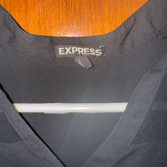 Express Top - Picture 5 of 6